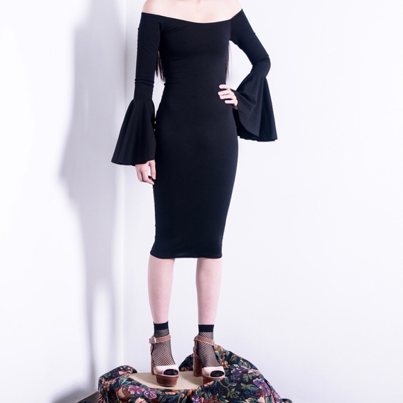 🎄NWT - Fitted Dress - XS🎄 - Picture 1 of 4